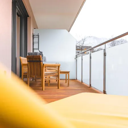 Haus Bachinger شقة