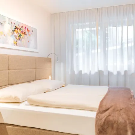 Haus Bachinger * モントゼー