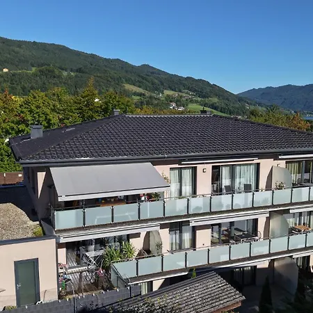 Haus Bachinger アパート