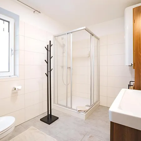 Haus Bachinger شقة *