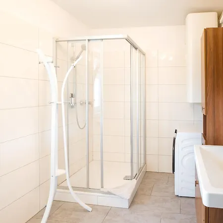 Haus Bachinger * موندزي